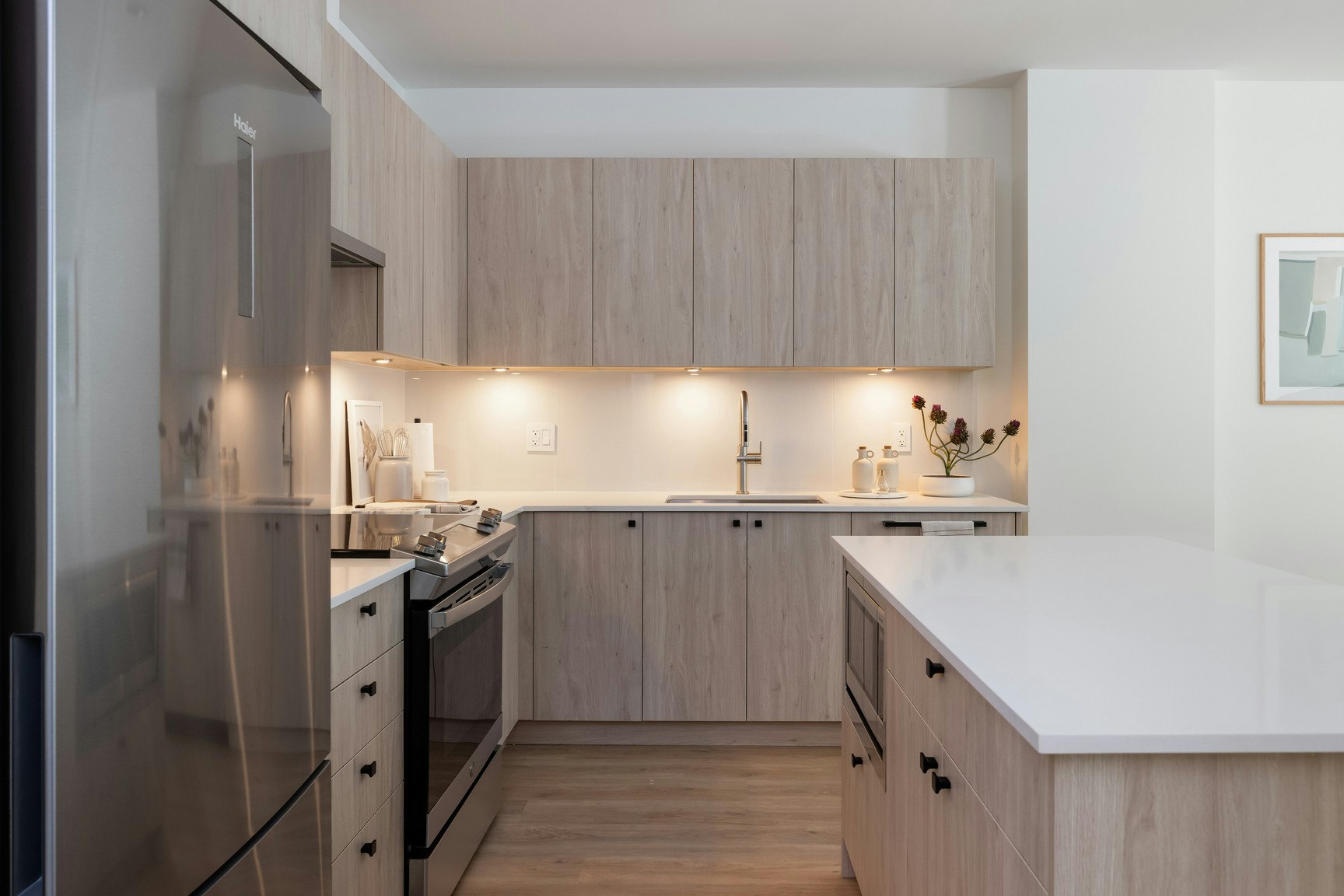 203C-250 EAST 15th Street, North Vancouver, BC, V7L 2R4 - 4