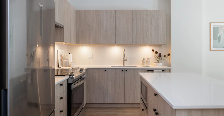 203C-250 EAST 15th Street, North Vancouver, BC, V7L 2R4 - 4