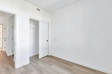 209-3455 E Hastings, Vancouver, BC, V5K 2A5 - 3