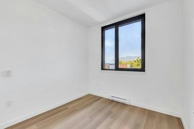 209-3455 E Hastings, Vancouver, BC, V5K 2A5 - 4