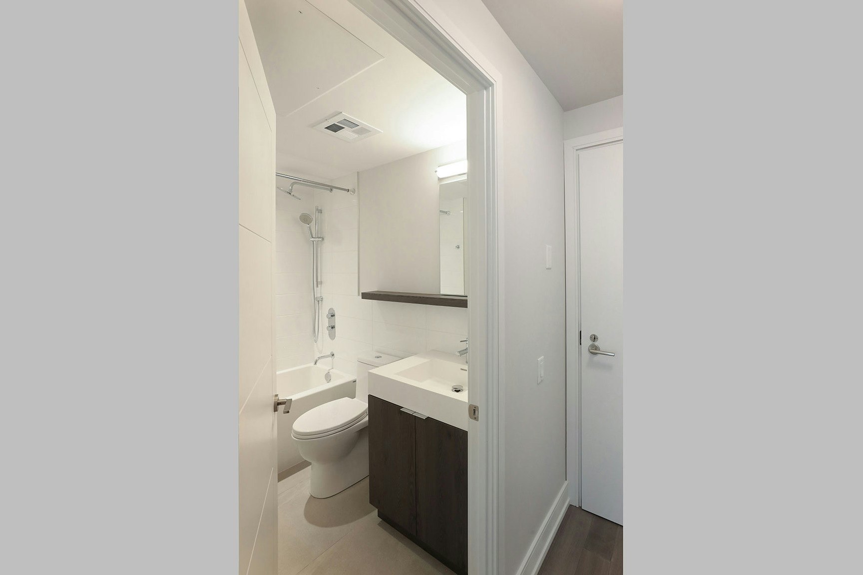 2525 Bathurst Street, Toronto, ON, M6B 2Y9 - 8