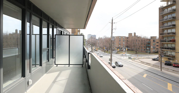 2525 Bathurst Street, Toronto, ON, M6B 2Y9 - 10