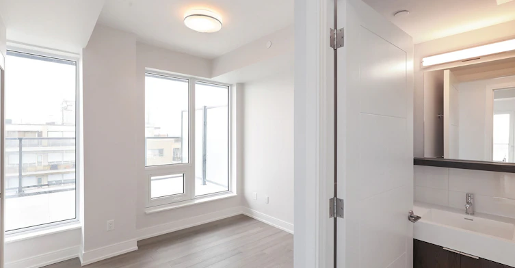 2525 Bathurst Street, Toronto, ON, M6B 2Y9 - 17