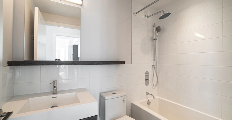 2525 Bathurst Street, Toronto, ON, M6B 2Y9 - 26