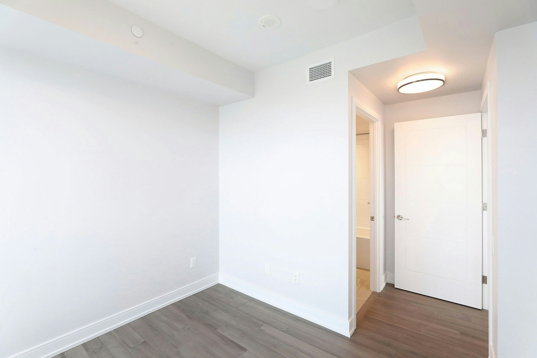 2525 Bathurst Street, Toronto, ON, M6B 2Y9 - 9
