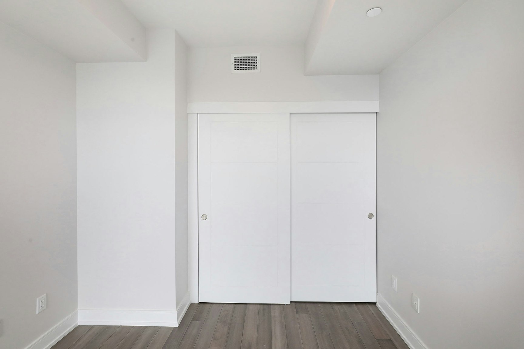 2525 Bathurst Street, Toronto, ON, M6B 2Y9 - 8