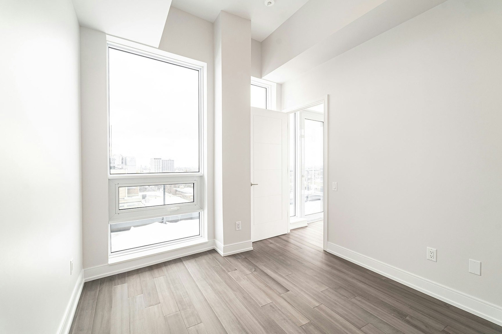 2525 Bathurst Street, Toronto, ON, M6B 2Y9 - 32
