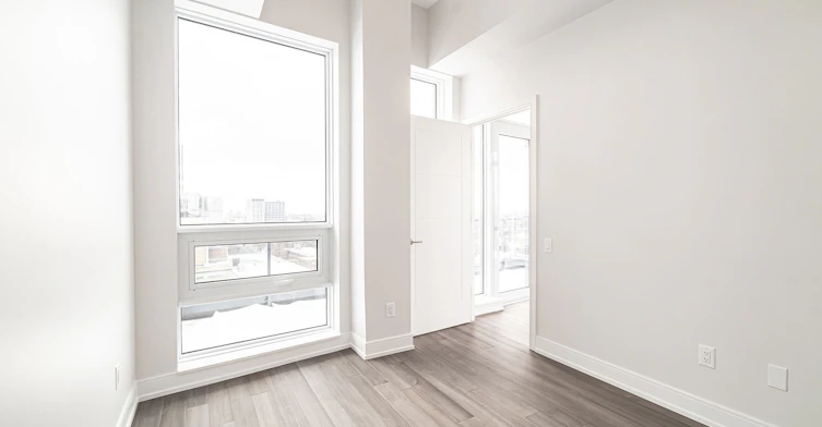 2525 Bathurst Street, Toronto, ON, M6B 2Y9 - 32