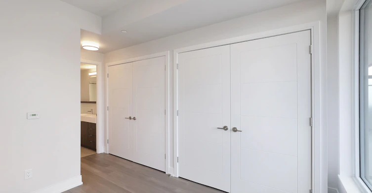 2525 Bathurst Street, Toronto, ON, M6B 2Y9 - 5