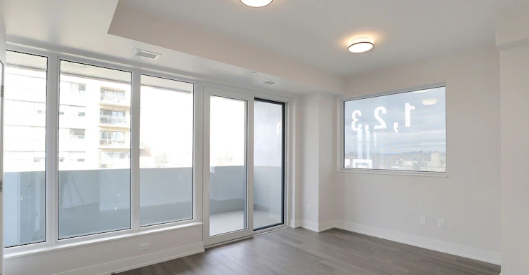 2525 Bathurst Street, Toronto, ON, M6B 2Y9 - 6