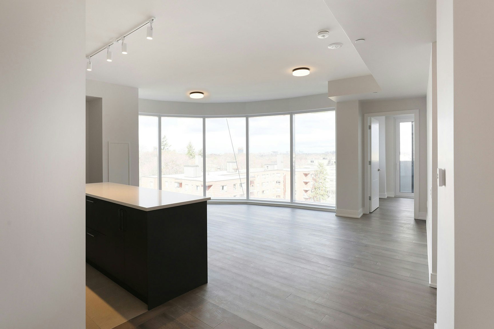 2525 Bathurst Street, Toronto, ON, M6B 2Y9 - 10