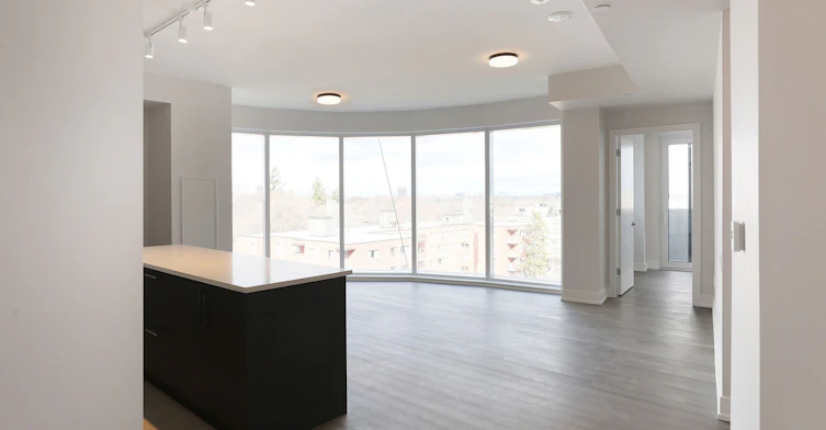 2525 Bathurst Street, Toronto, ON, M6B 2Y9 - 10