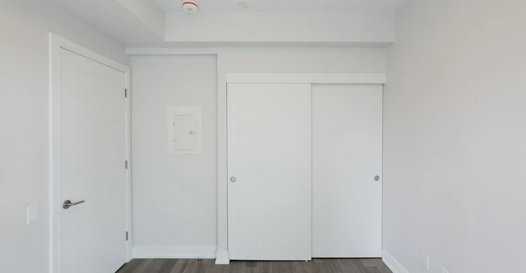 2525 Bathurst Street, Toronto, ON, M6B 2Y9 - 5