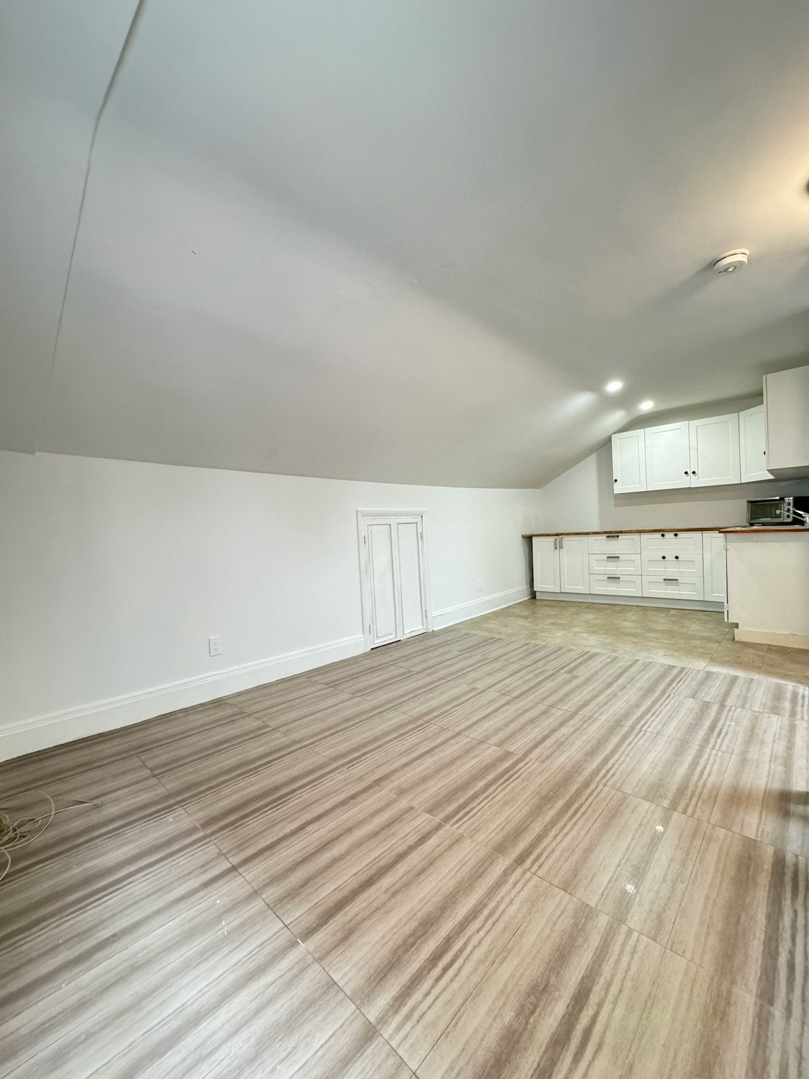 2-72 George Street, Hamilton, ON, L8P 1C9