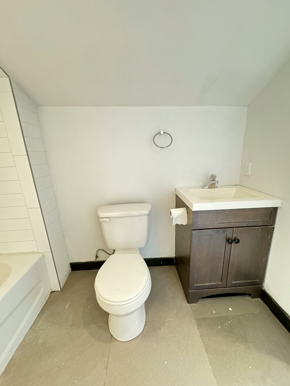 2-72 George Street, Hamilton, ON, L8P 1C9 - 8