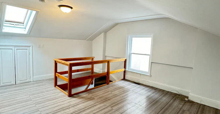 2-72 George Street, Hamilton, ON, L8P 1C9 - 4