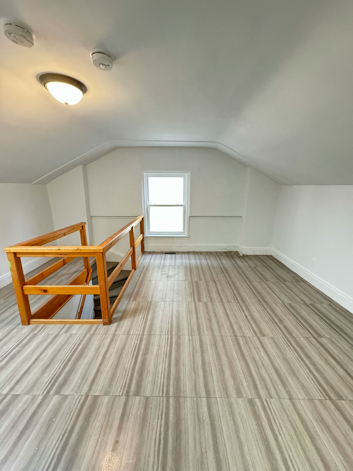 2-72 George Street, Hamilton, ON, L8P 1C9 - 3
