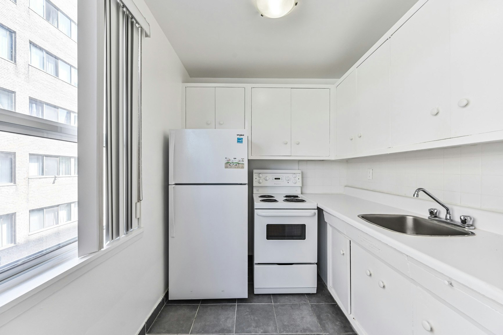 103-214 St. George Street, Toronto, ON, M5R 2N8 - 3