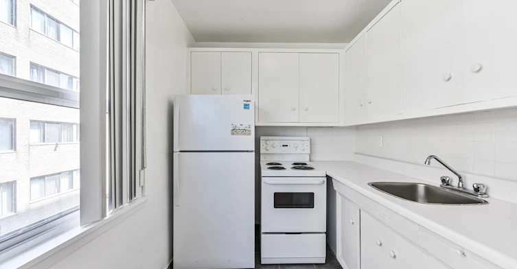 103-214 St. George Street, Toronto, ON, M5R 2N8 - 3