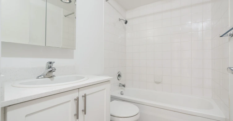 401-3675 West 7th Avenue, Vancouver, BC, V6R 1W5 - 6