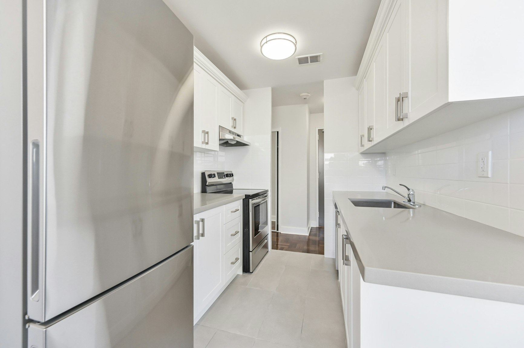 1109-103 Avenue Road, Toronto, ON, M5R 2G9 - 4