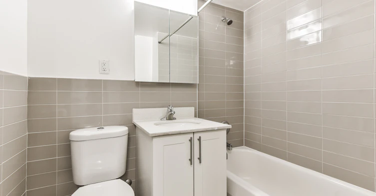 1109-103 Avenue Road, Toronto, ON, M5R 2G9 - 3