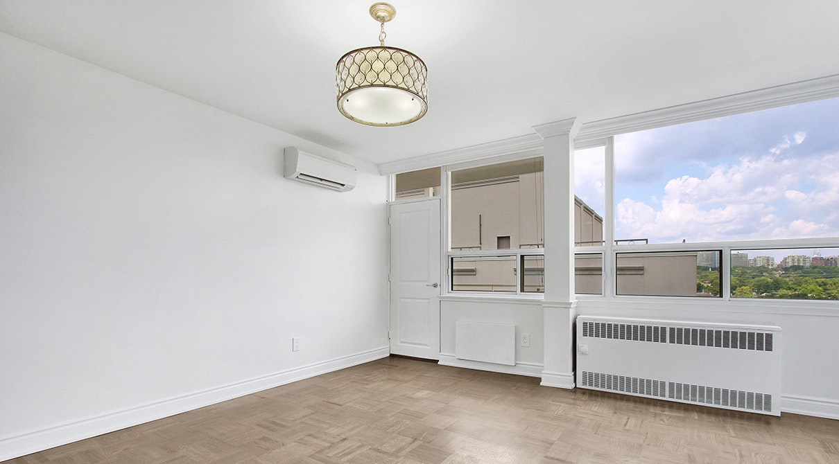 112-103 Avenue Road, Toronto, ON, M5R 2G9 - 2