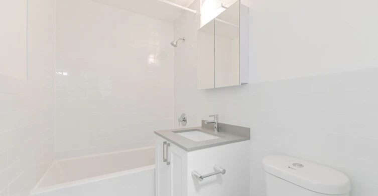 101-60 Gloucester Street, Toronto, ON, M4Y 1L7 - 11