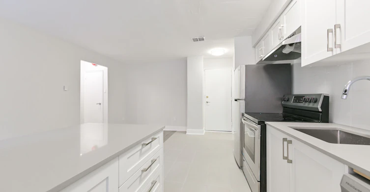 101-60 Gloucester Street, Toronto, ON, M4Y 1L7 - 6