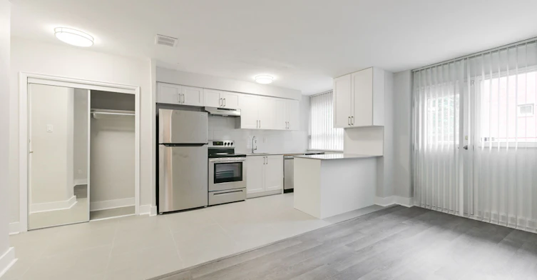 101-60 Gloucester Street, Toronto, ON, M4Y 1L7 - 8