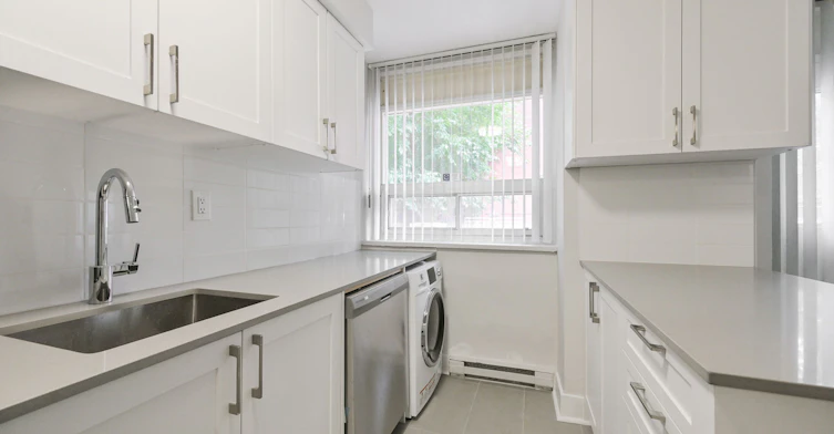 101-60 Gloucester Street, Toronto, ON, M4Y 1L7 - 5