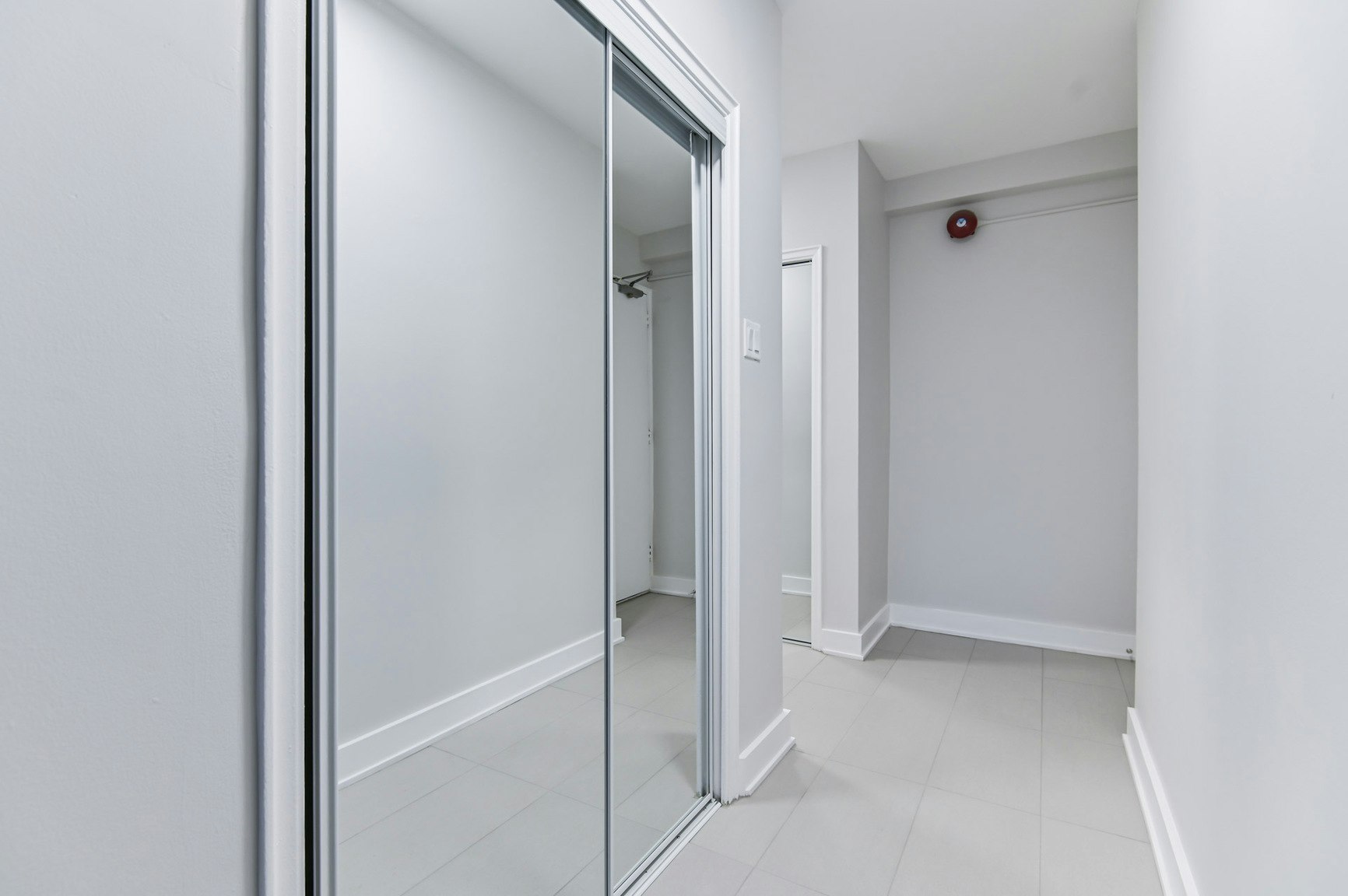 407-60 Gloucester Street, Toronto, ON, M4Y 1L7