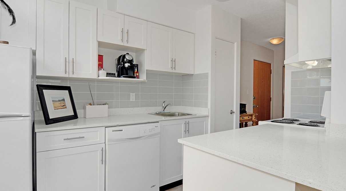 501-1952 Comox Street, Vancouver, BC, V6G 1R5 - 2