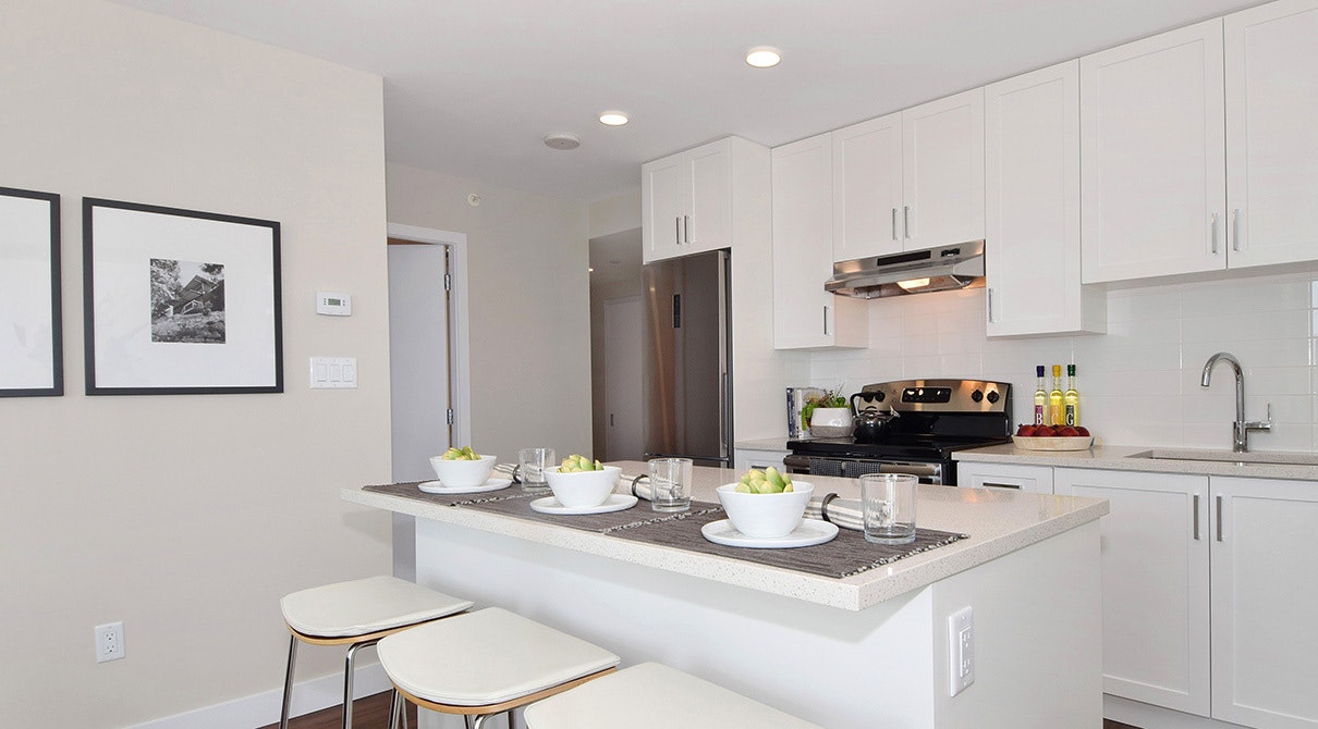 309-175 West 14th Street, North Vancouver, BC, V7M 0E6 - 2