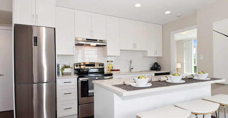 309-175 West 14th Street, North Vancouver, BC, V7M 0E6