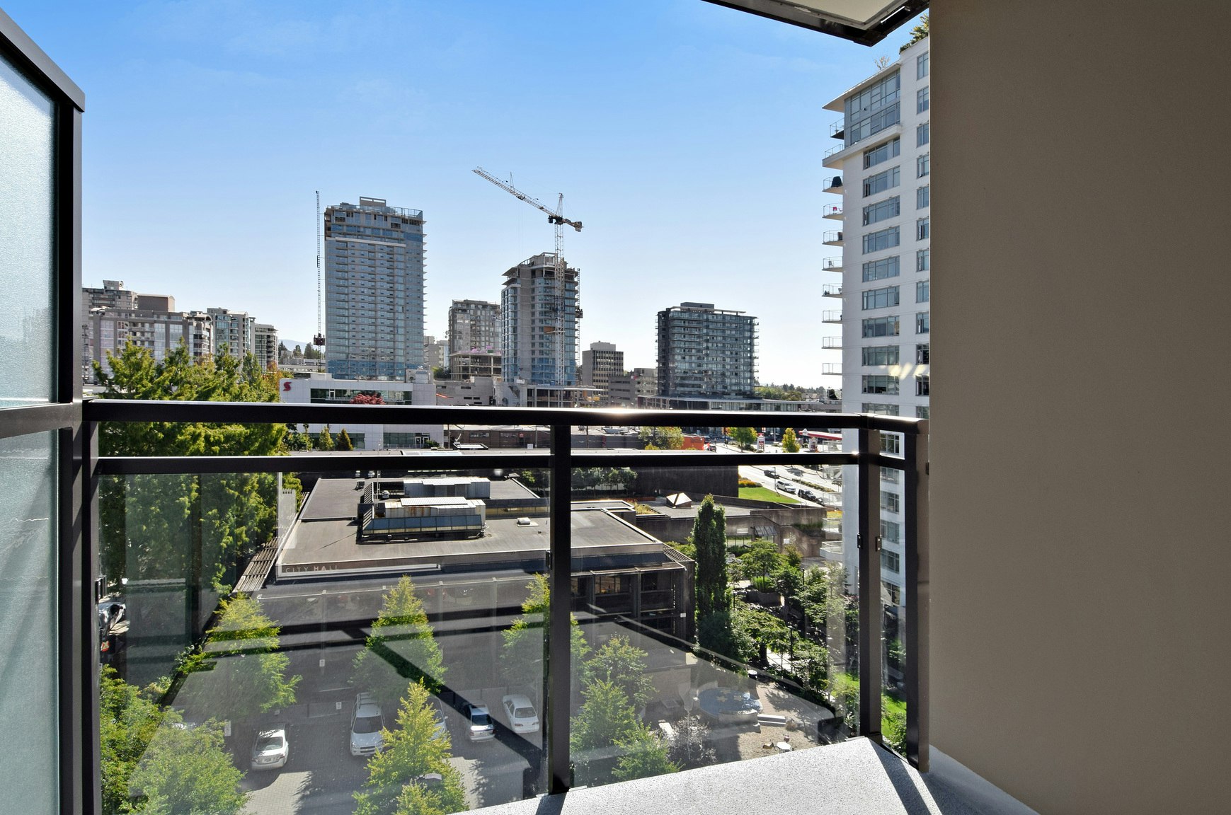 610-175 West 14th Street, North Vancouver, BC, V7M 0E6 - 8