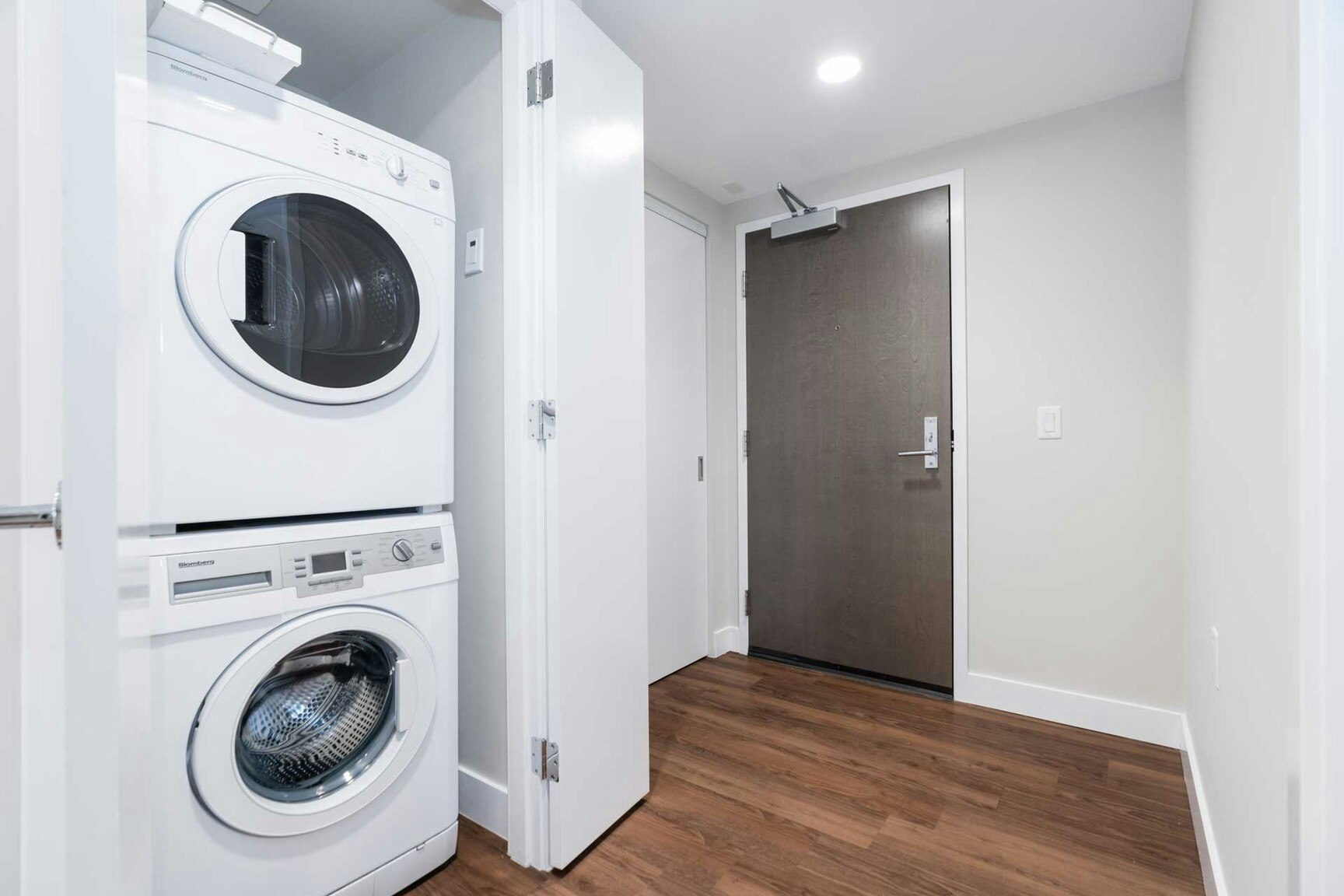 702-175 West 14th Street, North Vancouver, BC, V7M 0E6 - 4