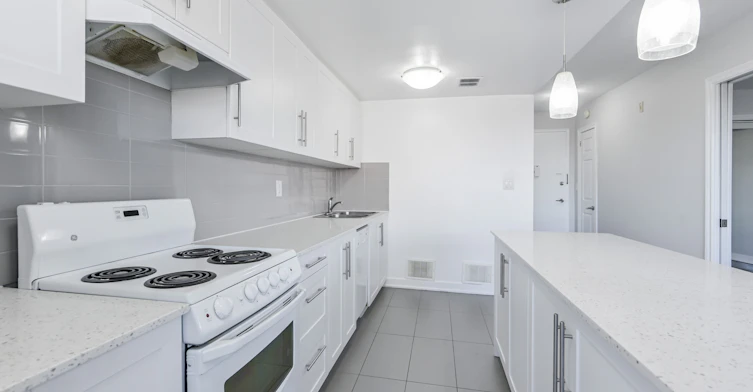 701-1286 Islington Avenue, Toronto, ON, M9A 3K1 - 5