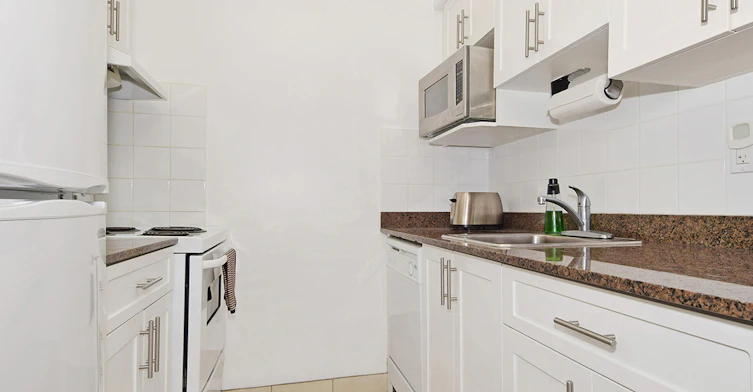 201-1414 Davie Street, Vancouver, BC, V6G 1V4 - 2