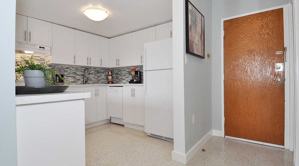 609-235 Bay Street, Ottawa, ON, K1R 5Z2 - 2