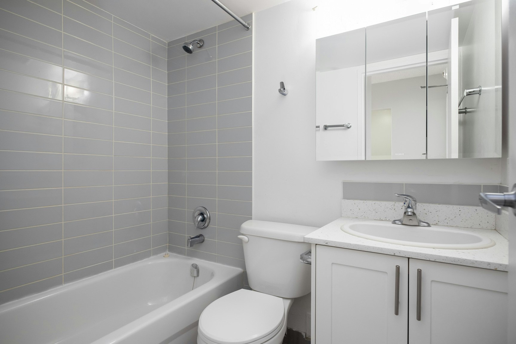 303-2040 Nelson Street, Vancouver, BC, V6G 1N5 - 5