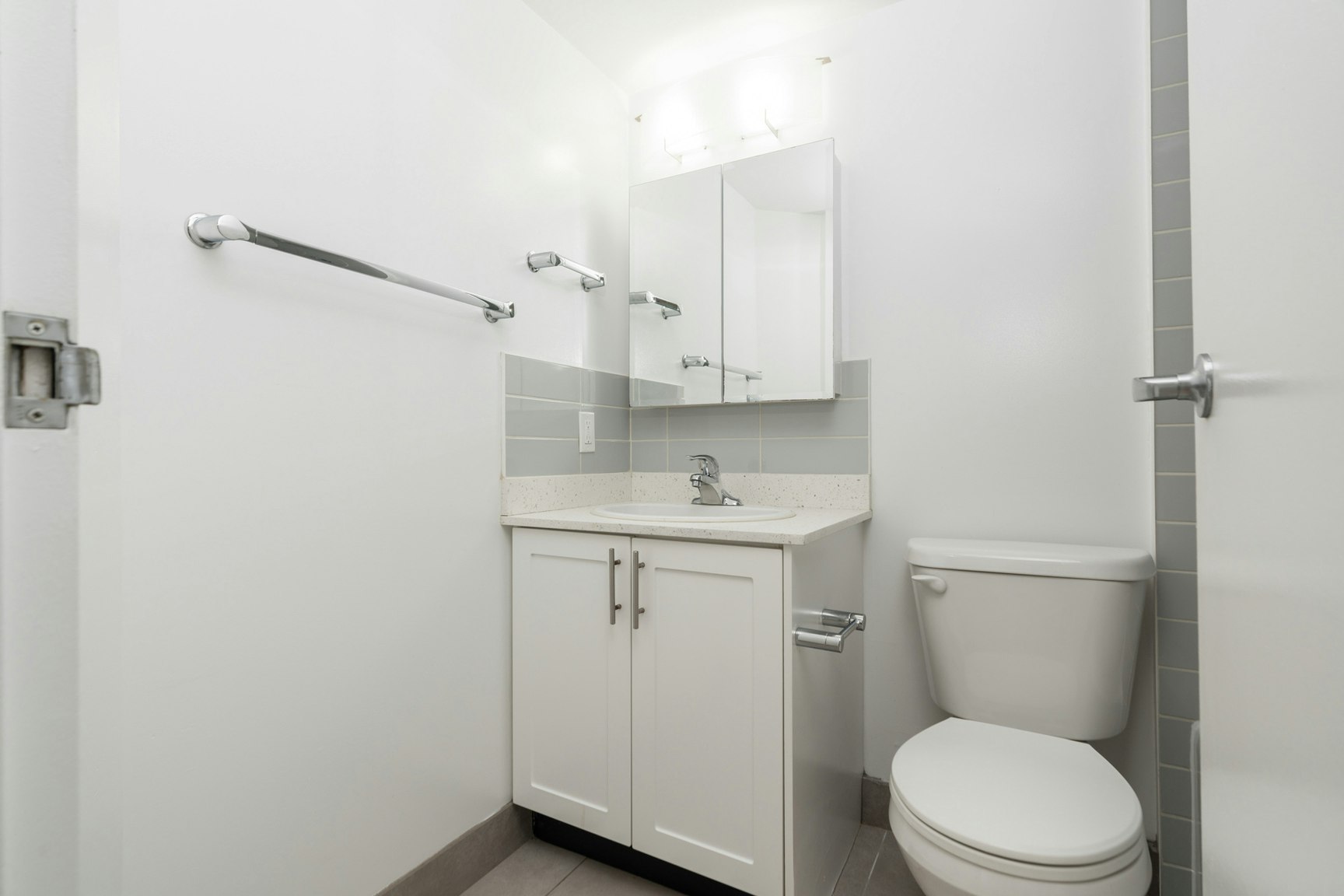 206-2040 Nelson Street, Vancouver, BC, V6G 1N5 - 8