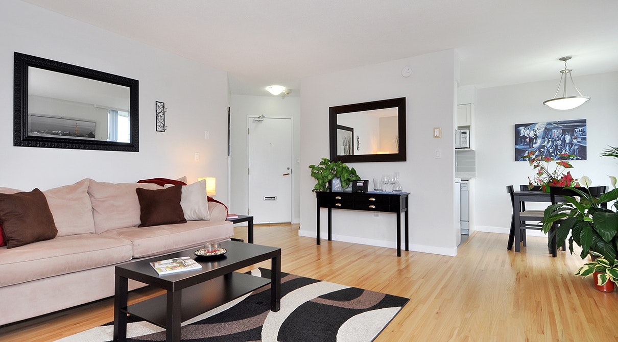 803-2045 Nelson Street, Vancouver, BC, V6G 1N8