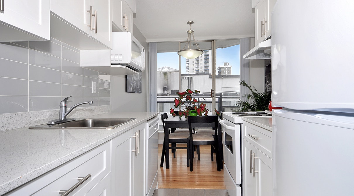 803-2045 Nelson Street, Vancouver, BC, V6G 1N8 - 3