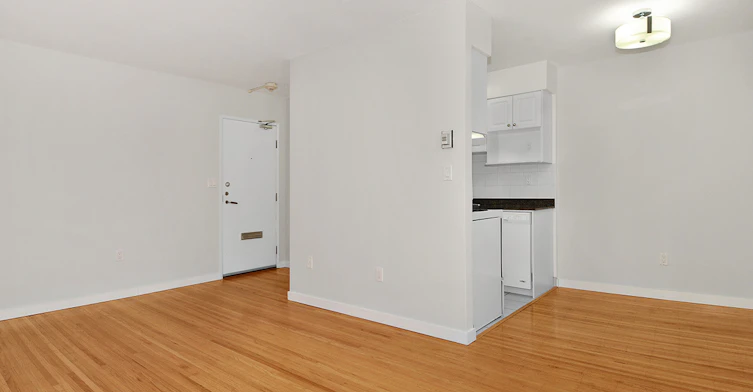 803-2045 Nelson Street, Vancouver, BC, V6G 1N8 - 4