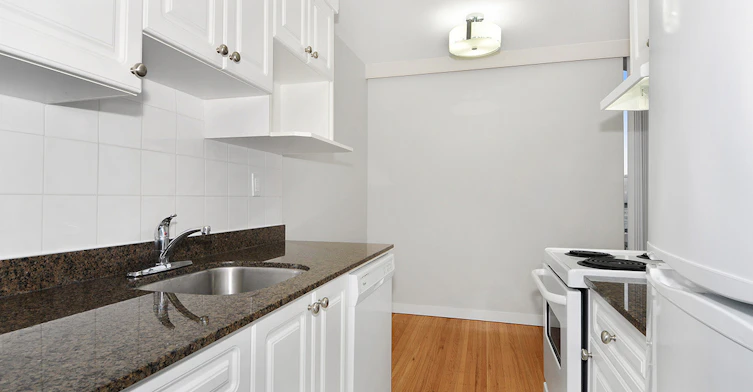 803-2045 Nelson Street, Vancouver, BC, V6G 1N8 - 2