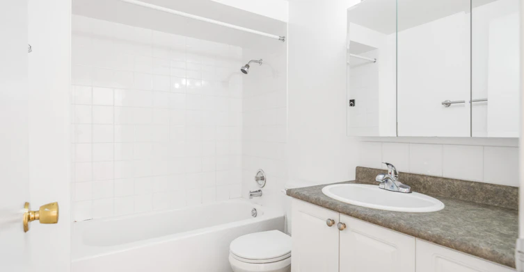 315-6450 East Boulevard, Vancouver, BC, V6M 3V9 - 5