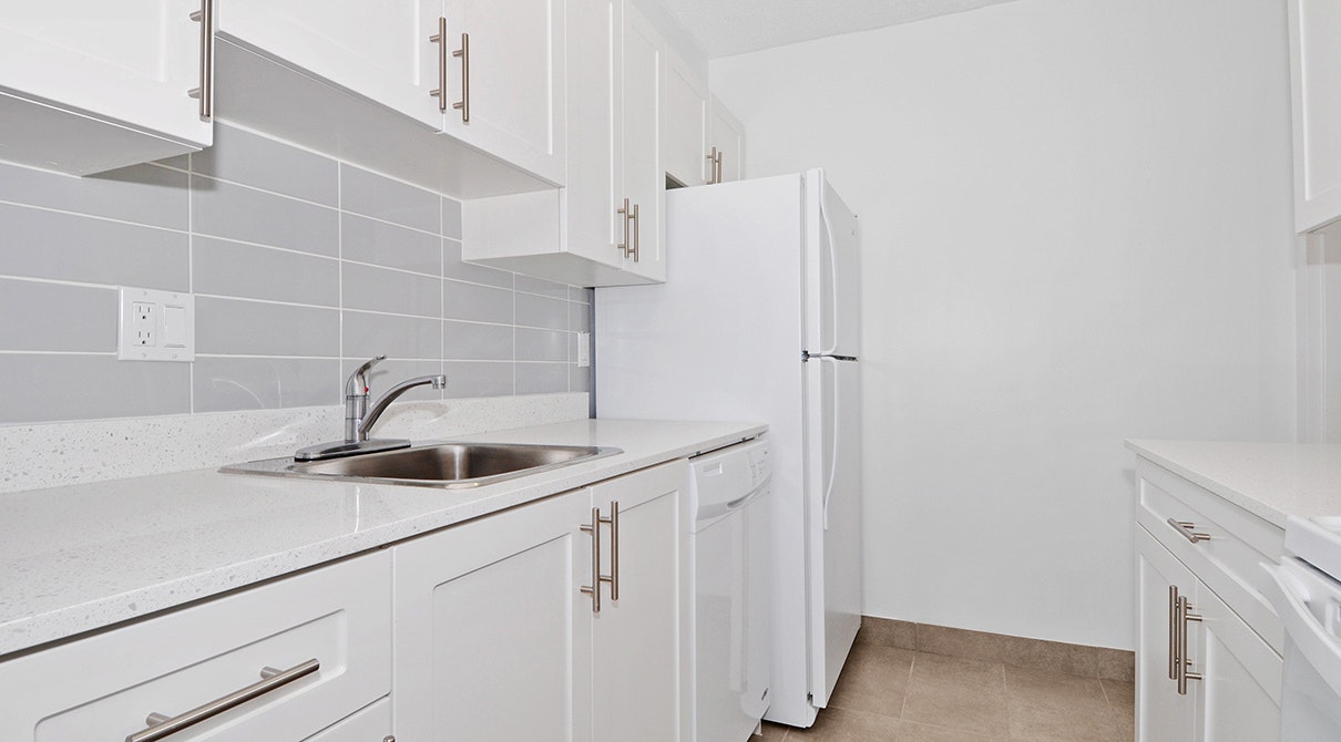 1103-1775 Bellevue Avenue, West Vancouver, BC, V7V 1A9 - 3