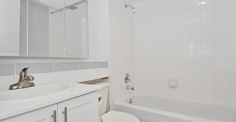 1103-1775 Bellevue Avenue, West Vancouver, BC, V7V 1A9