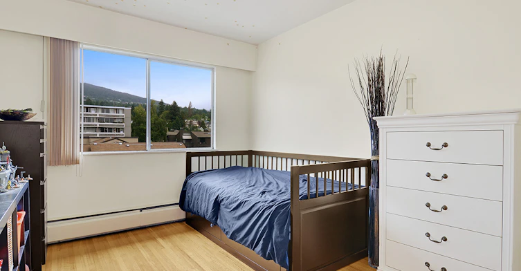 305-1370 Clyde Avenue, West Vancouver, BC, V7T 1E7